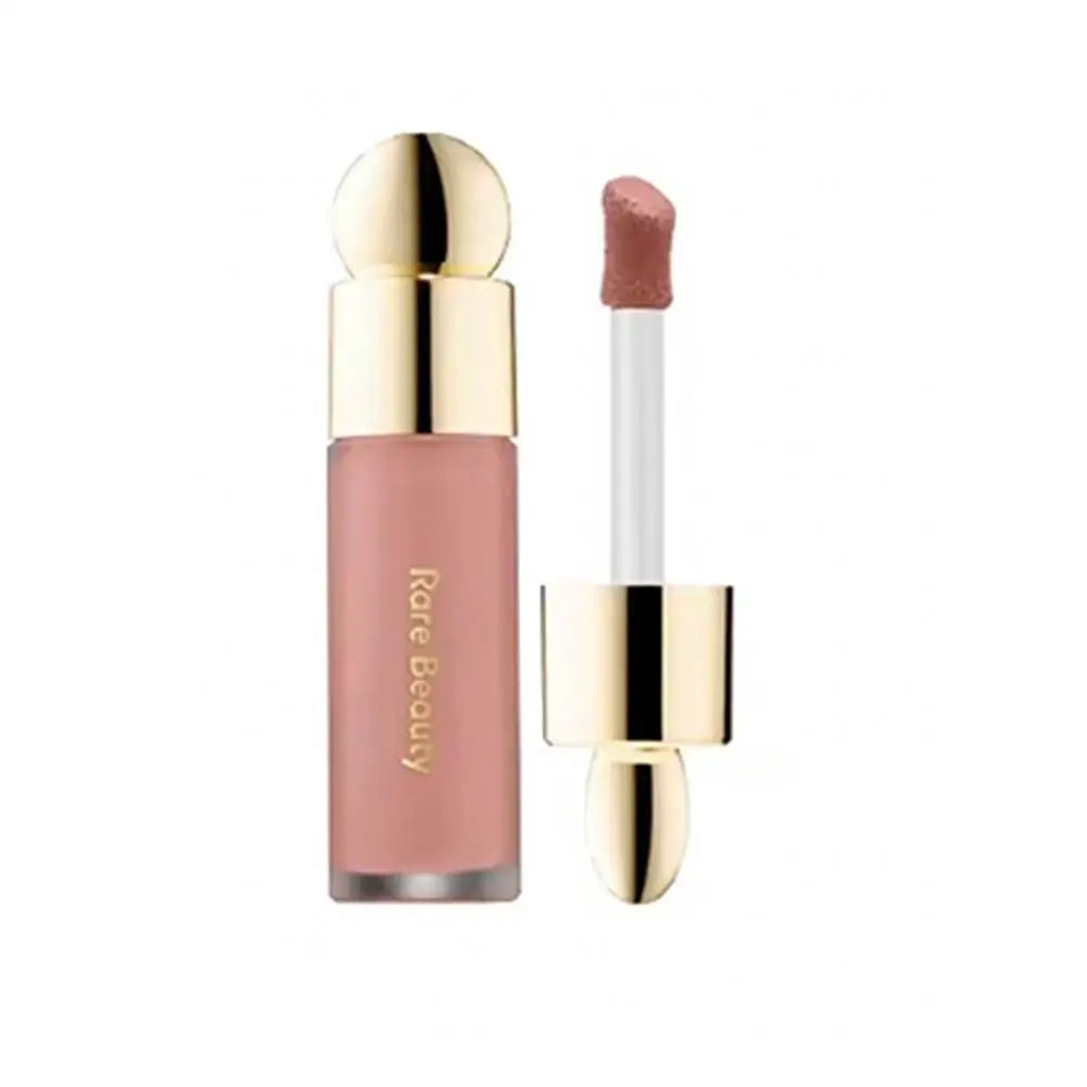 Blush Líquido Selena da Rare Beauty: Naturalmente radiante, de longa duração, com acabamento luminoso e textura leve, ideal para todos os tipos de pele.